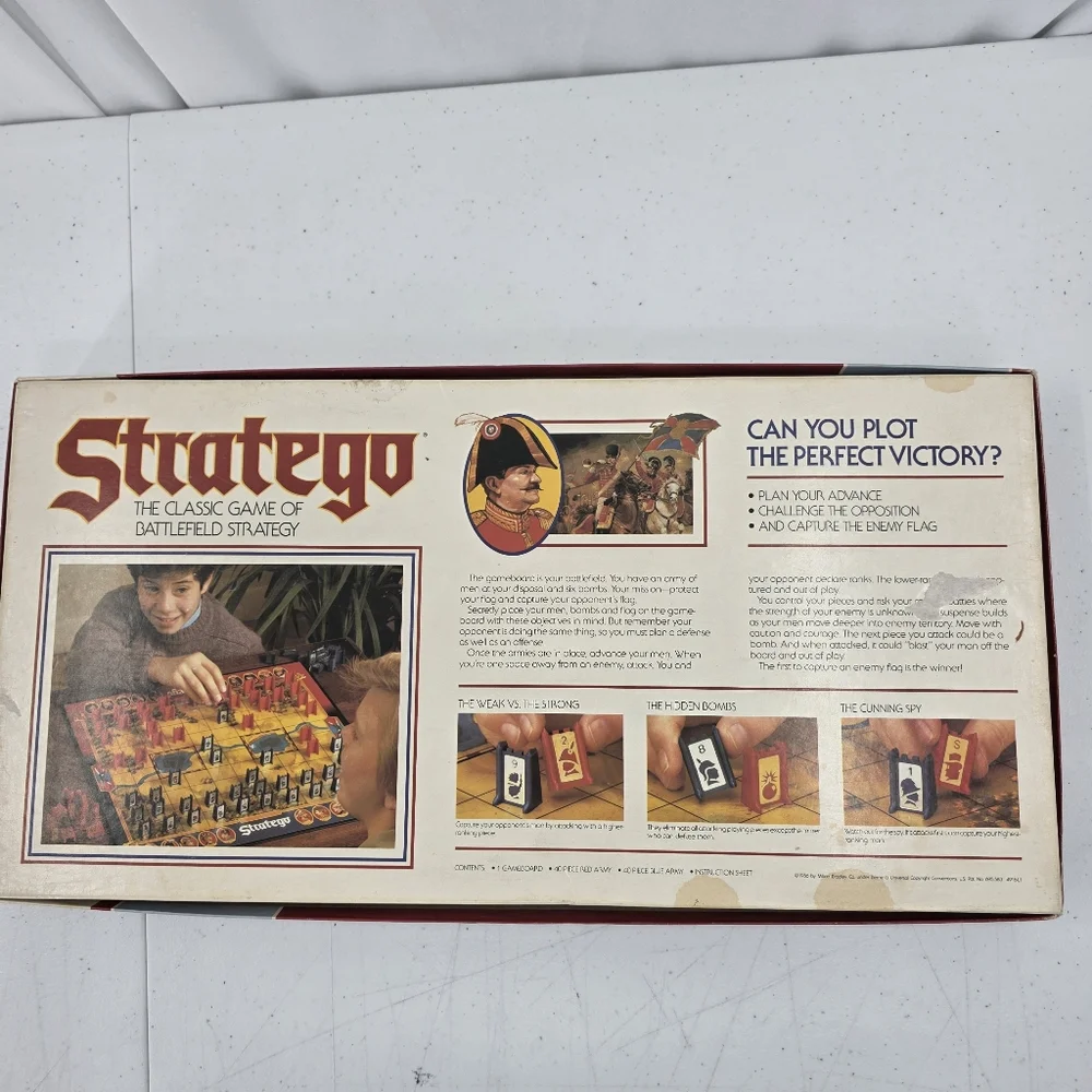 Vintage Stratego Strategy Board Game 1986 Milton Bradley Complete W/ Instruction